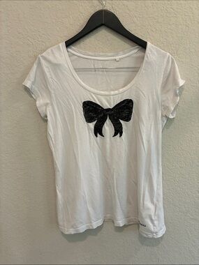Guess White Short Sleeve Tee with Black Sequin Bow